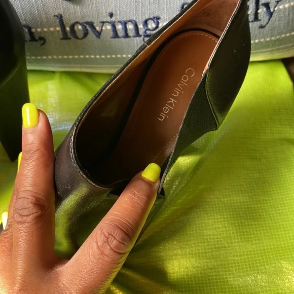 Woman’s Calvin Klein Heel Boots Black 8.5 - Picture 8 of 10